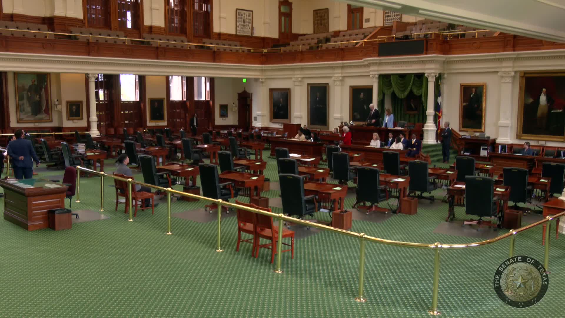 Senate adjourns until 7 p.m. Thursday after House notifies chamber it is "taking a call"