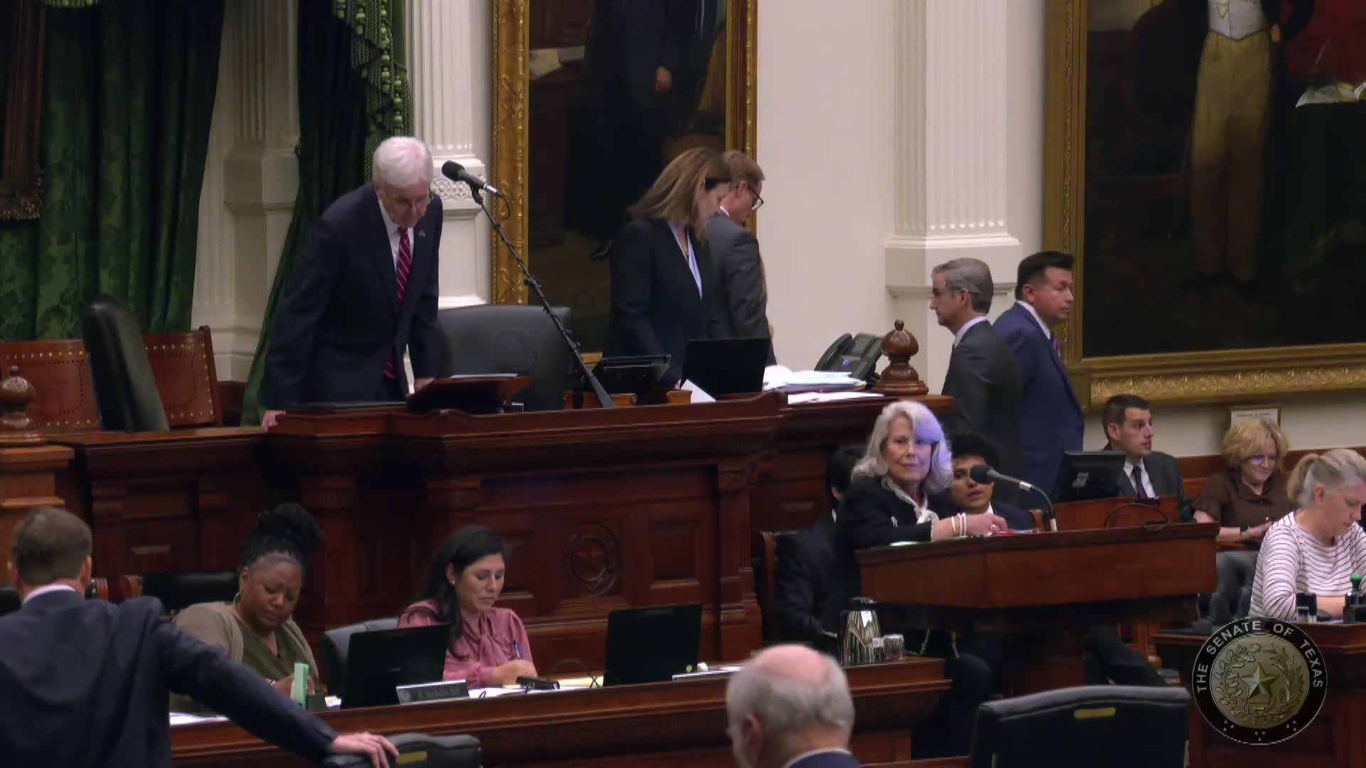 Senate passes ban on campaign contributions during some special sessions after amendment