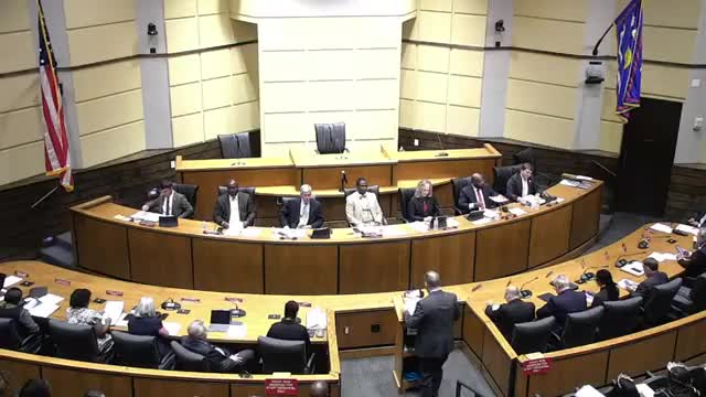 City finance director reports stable August balances; council told some budget call centers will be consolidated