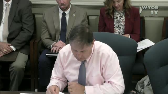 Supervisors consider limits, payment options for public EV chargers at county facilities