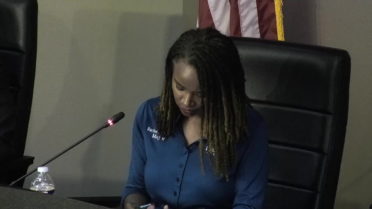 Council amends rules to add deputy mayor pro tem; motion passes 5–1