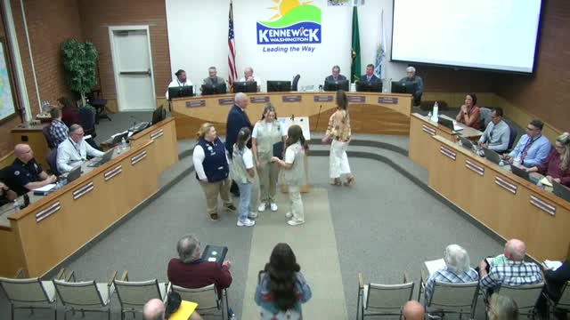 Kennewick City Council Proclaims October 2025 as Community Planning Month