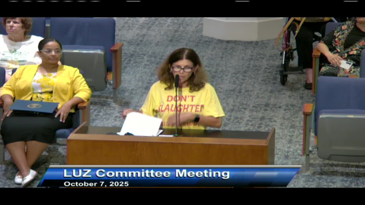 Committee approves New Berlin Road PUD that reduces density after neighbor outreach; council vote 6-1