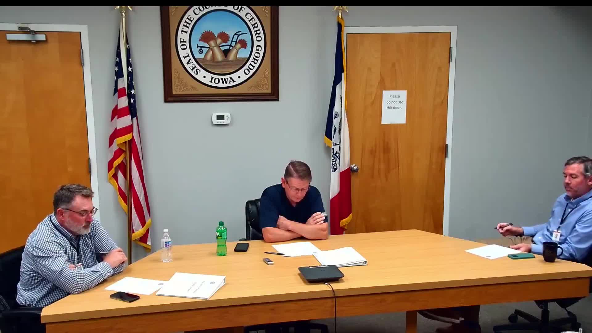 Cerro Gordo supervisors direct staff to draft assistant foreman job description for county roads