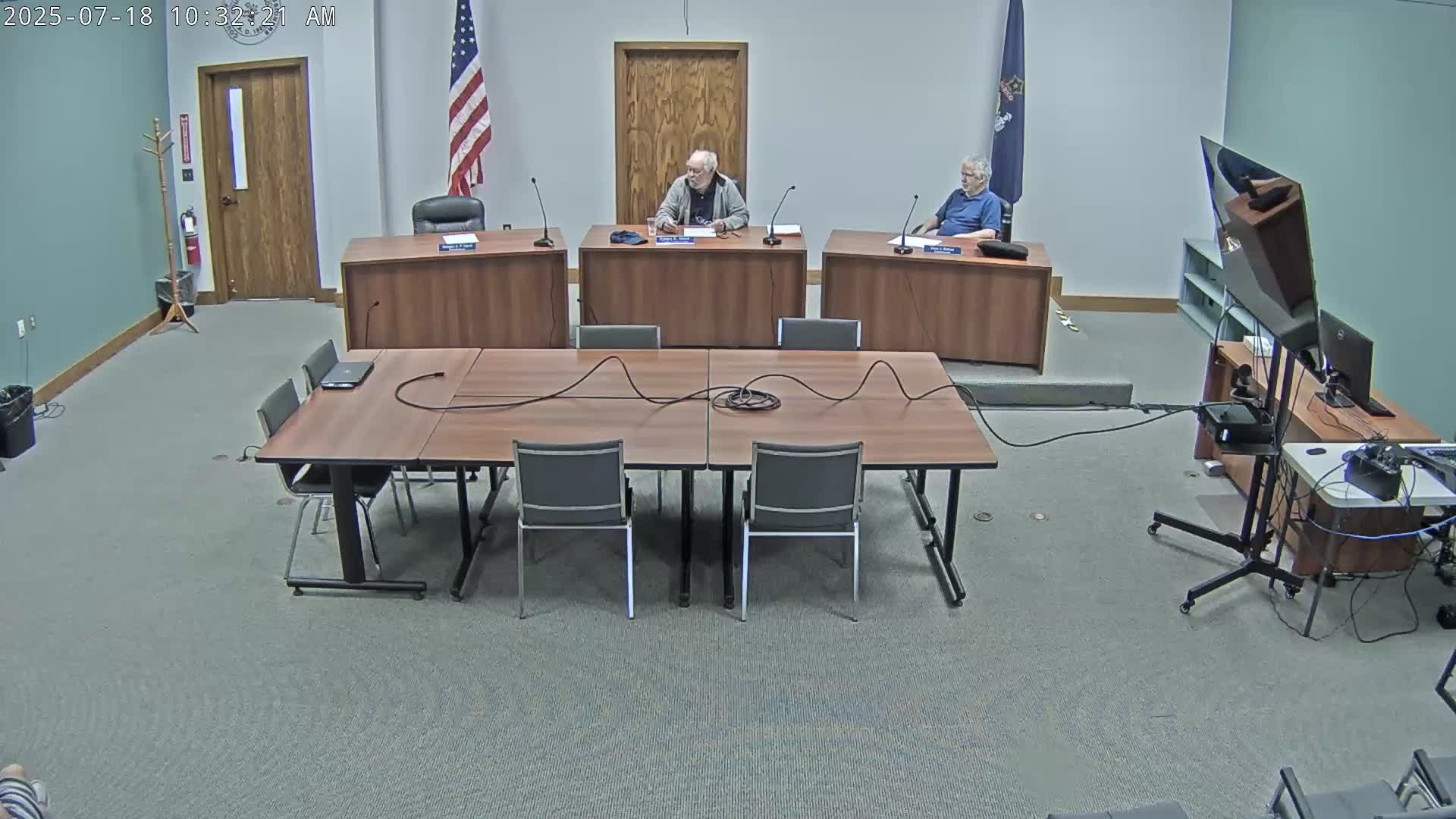 Knoxville County Commission moves into executive session to discuss personnel matter