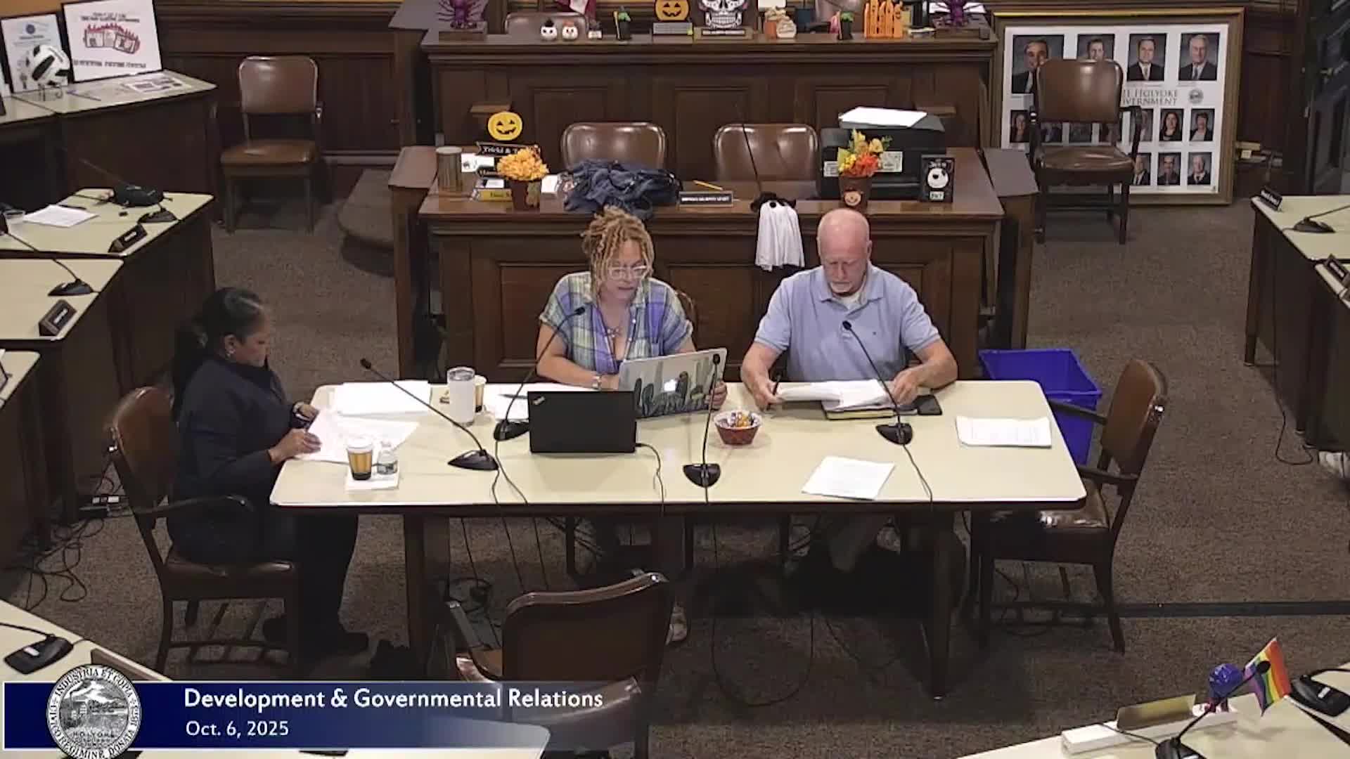 Holyoke committee withdraws 'not a sanctuary city' resolution after heated debate