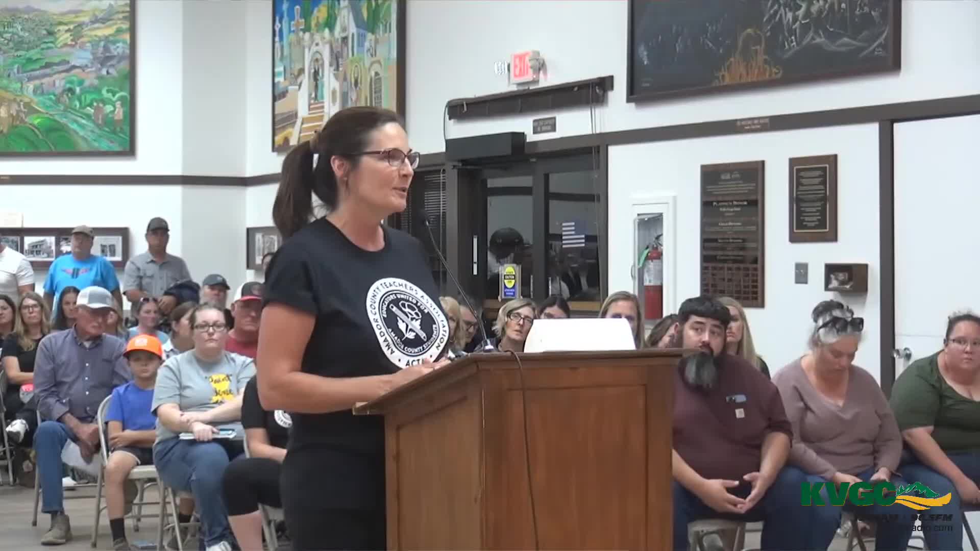 Parent describes stranger feeding grapes through Ione Elementary fence; calls for transparency and SROs