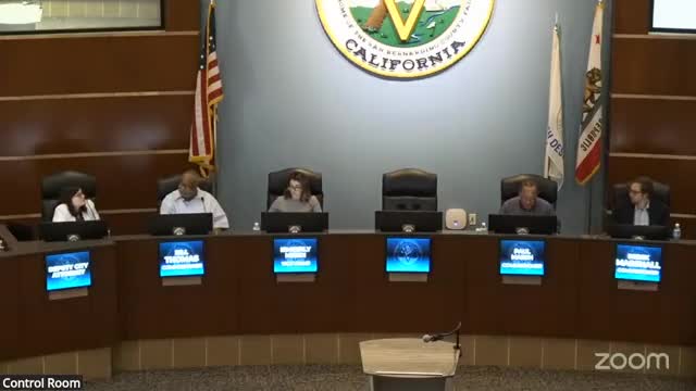 Planning commission recommends city council adopt 2025 building code updates and business license changes; approves housing-related development-code amendments