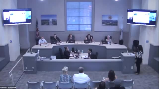 South Pasadena commissioners tell Giddey Ostrich owner murals cannot be oversized branding