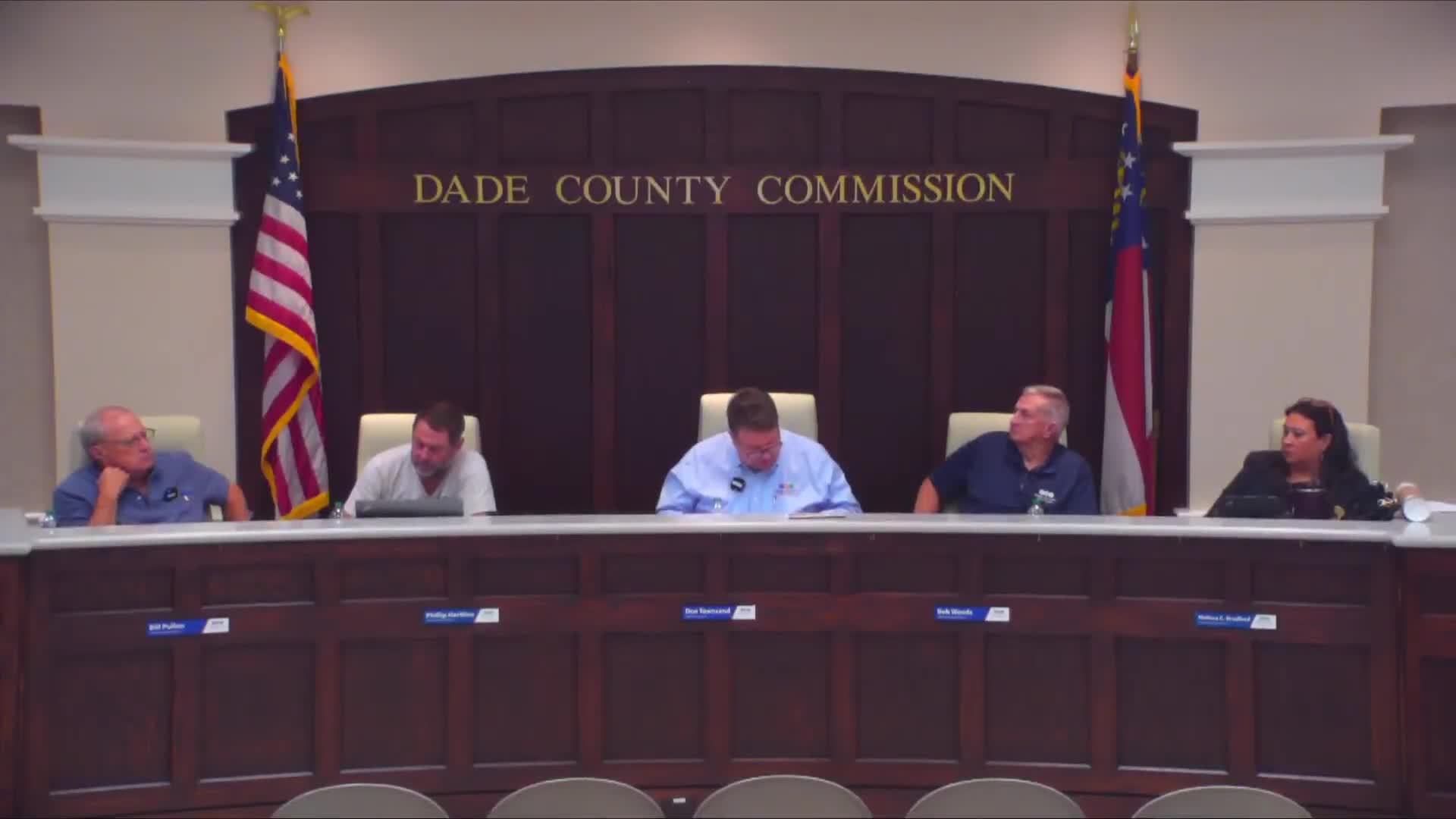 Dade County commissioners approve consent agenda, financial report unanimously