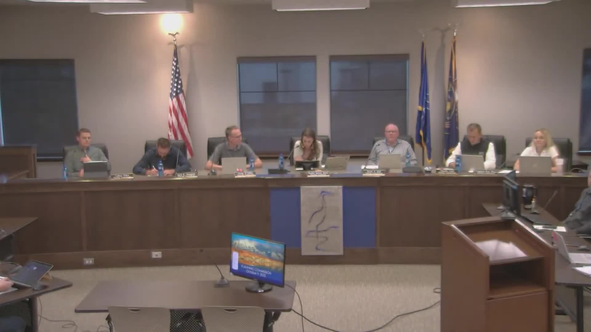 Planning commission unanimously forwards Harvest Point commercial site plan at 2093 North Hillcrest Road