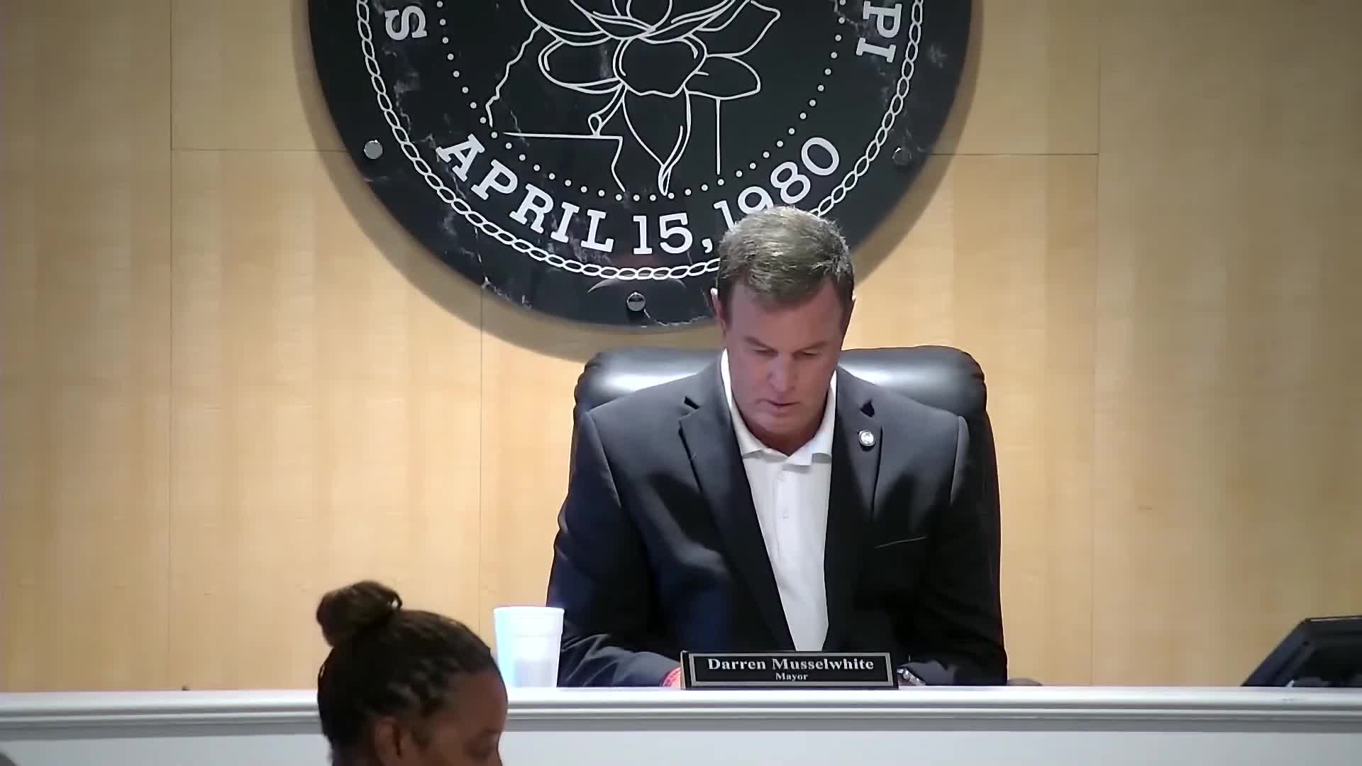 Southaven mayor and board enter executive session to discuss fire personnel