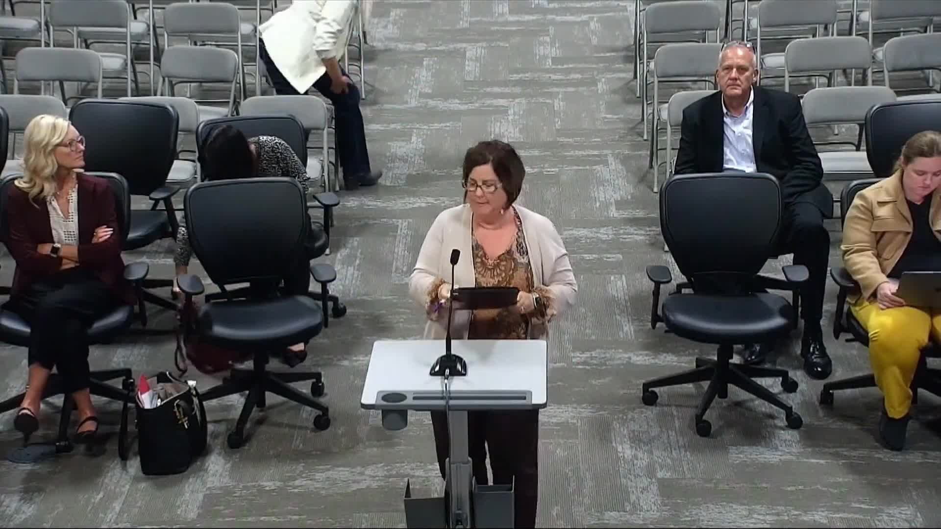 Jefferson City Schools present Budget Amendment 1 after higher‑than‑expected insurance revenue