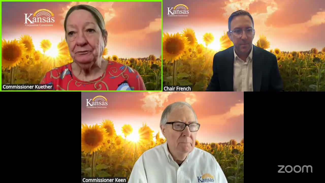 Commission approves serving KGS with HOA complaint over ornamental gas-lantern billing