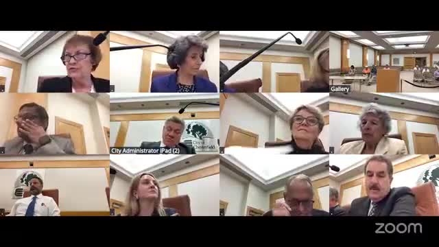 Council gives first readings to updated solicitation, nuisance and waste-container rules and preserves normal liquor hours for FIFA 2026