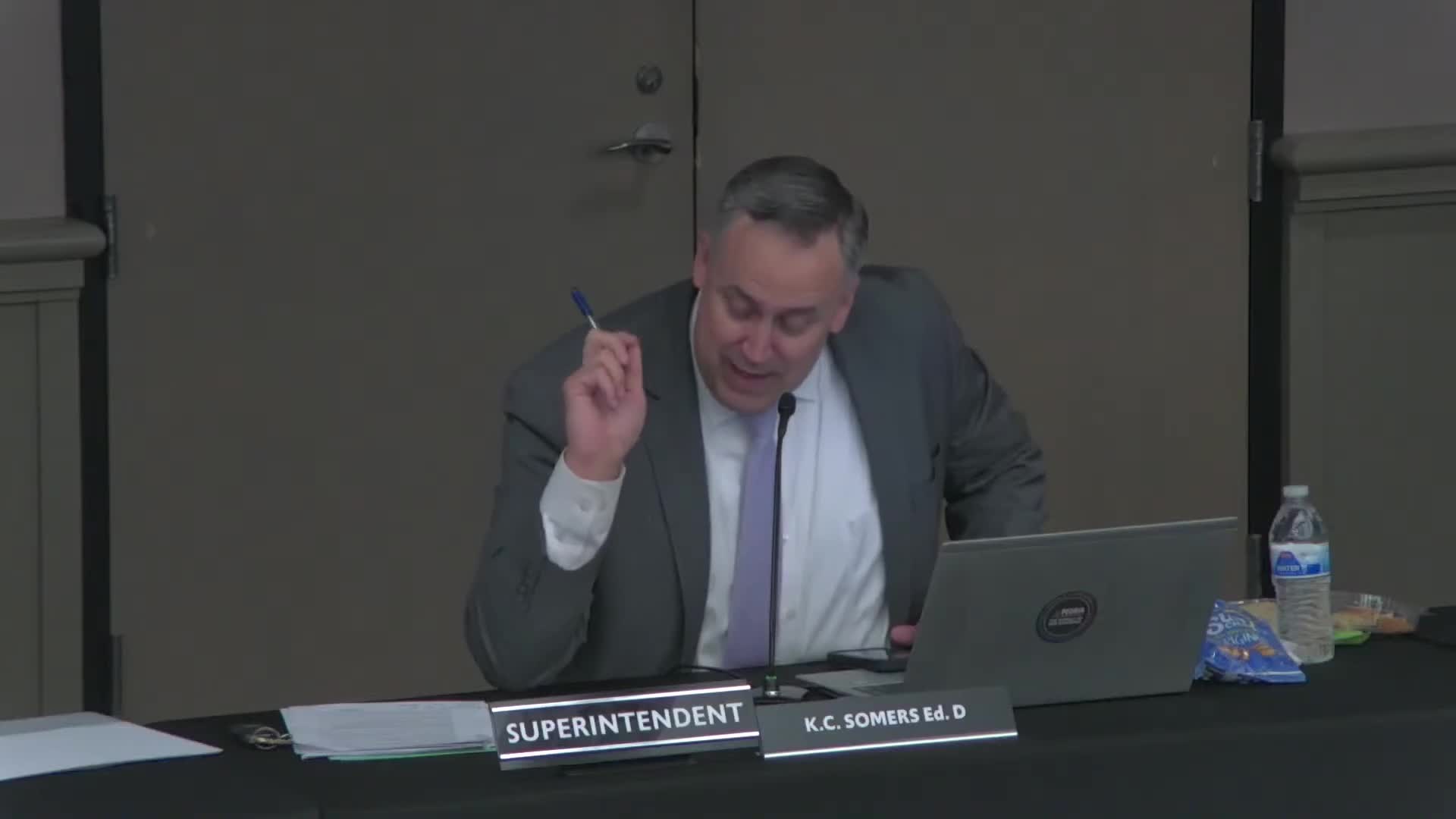 Peoria Unified presents 2024–25 annual financial report; board approves, asks follow-ups on federal grant coding