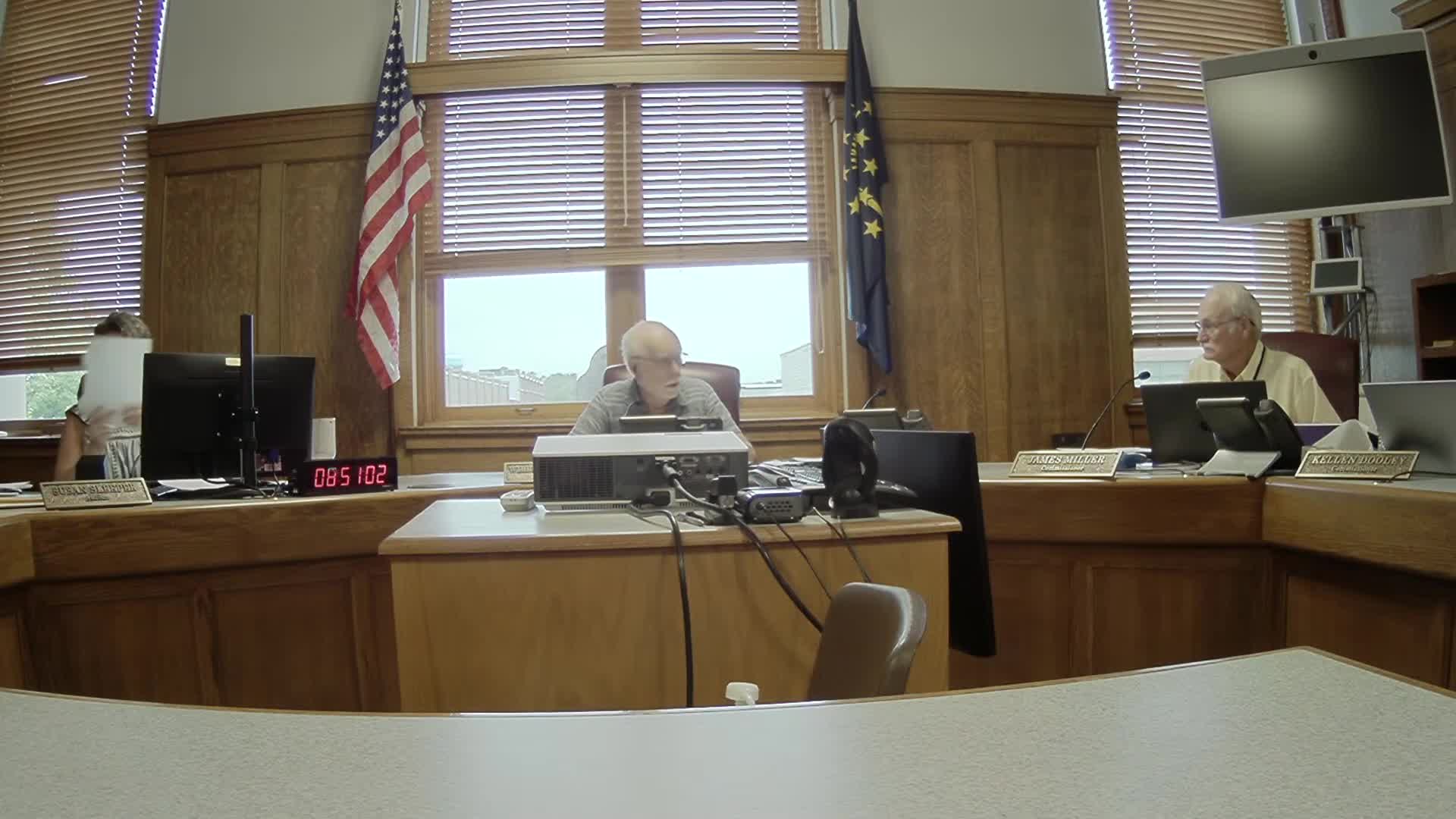 Commissioners approve Knox remodeling claims, debate procurement rules and shift courthouse maintenance oversight