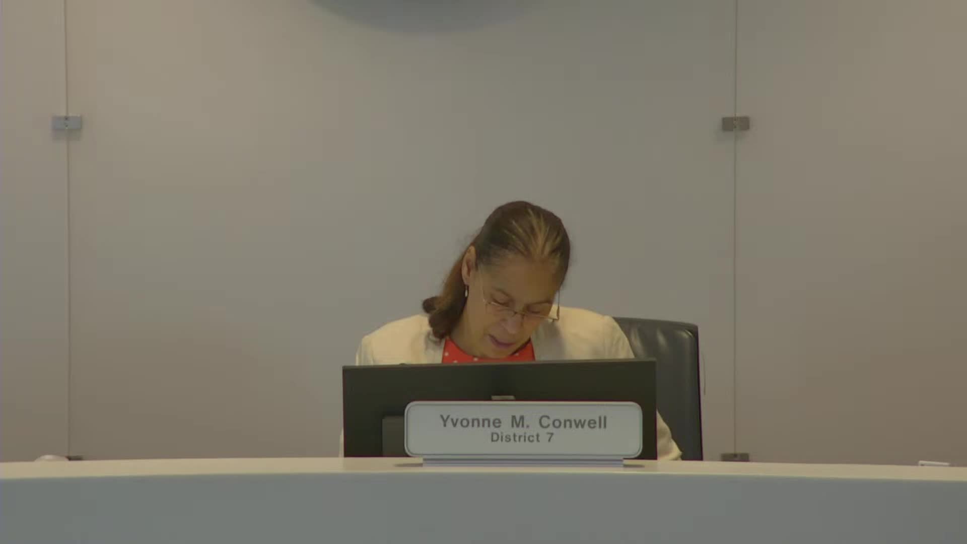 Committee sends MetroHealth foster-care medical services contract amendment to full council for second reading