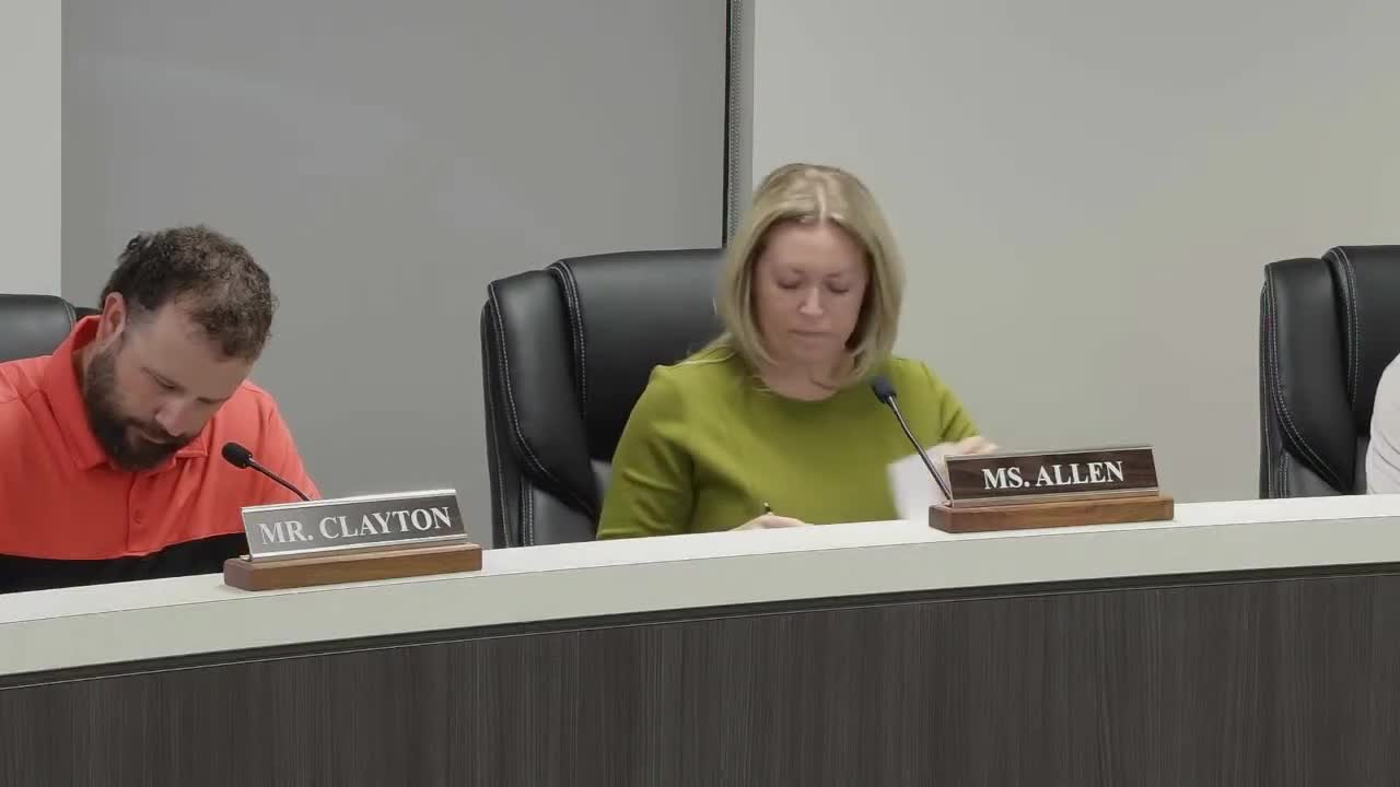 Residents press commission on golf‑course access, road maintenance and a collapsed culvert at Liberty Street