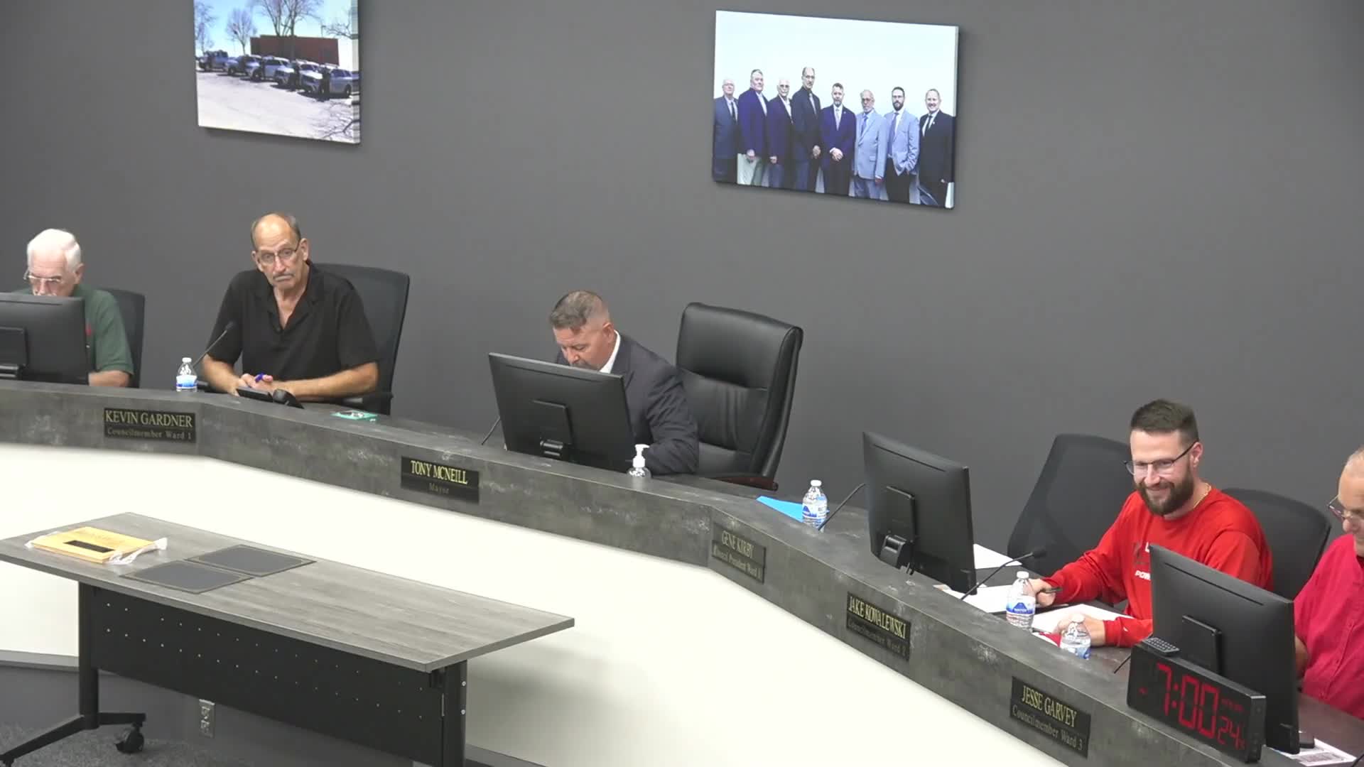 Lansing council adopts zoning amendment and updates public offense, traffic and municipal court fee ordinances