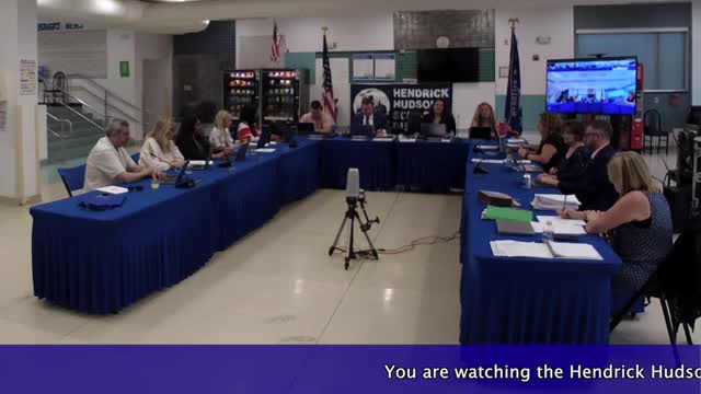 Hendrick Hudson cabinet presents 2025–26 enrollment and staffing projections; kindergarten numbers uncertain