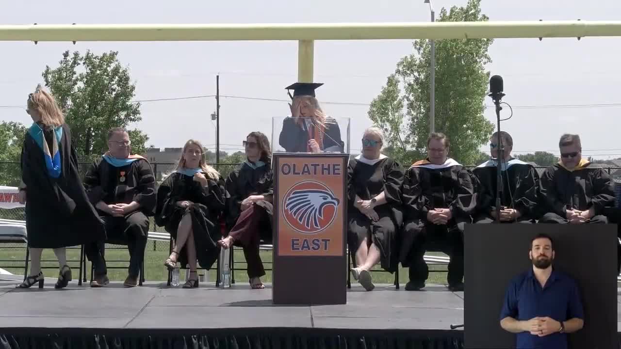 Olathe East student speakers urge graduates to live in the moment and find community
