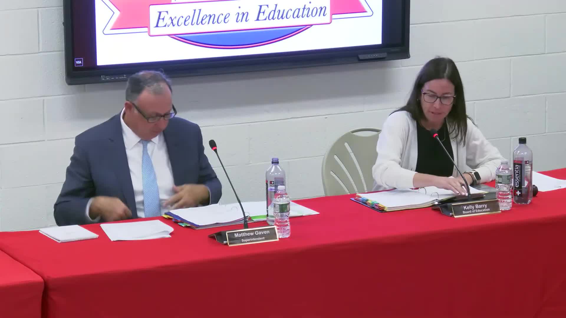 Rockville Centre board moves several policies forward, approves consent items L1–O9 and enters executive session