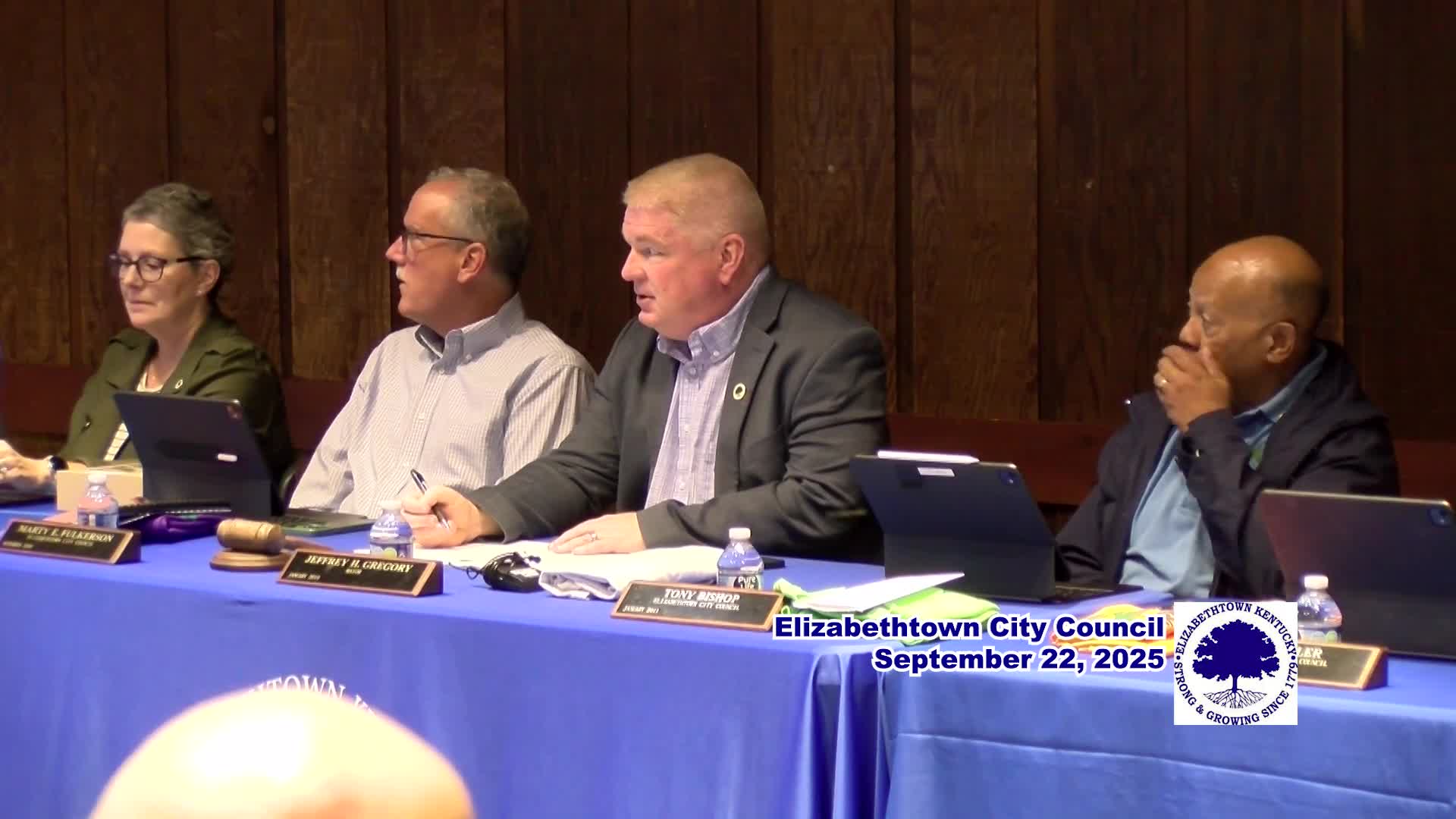 Consultant recommends sizable gas-rate increase to close operating shortfall; council briefed on options
