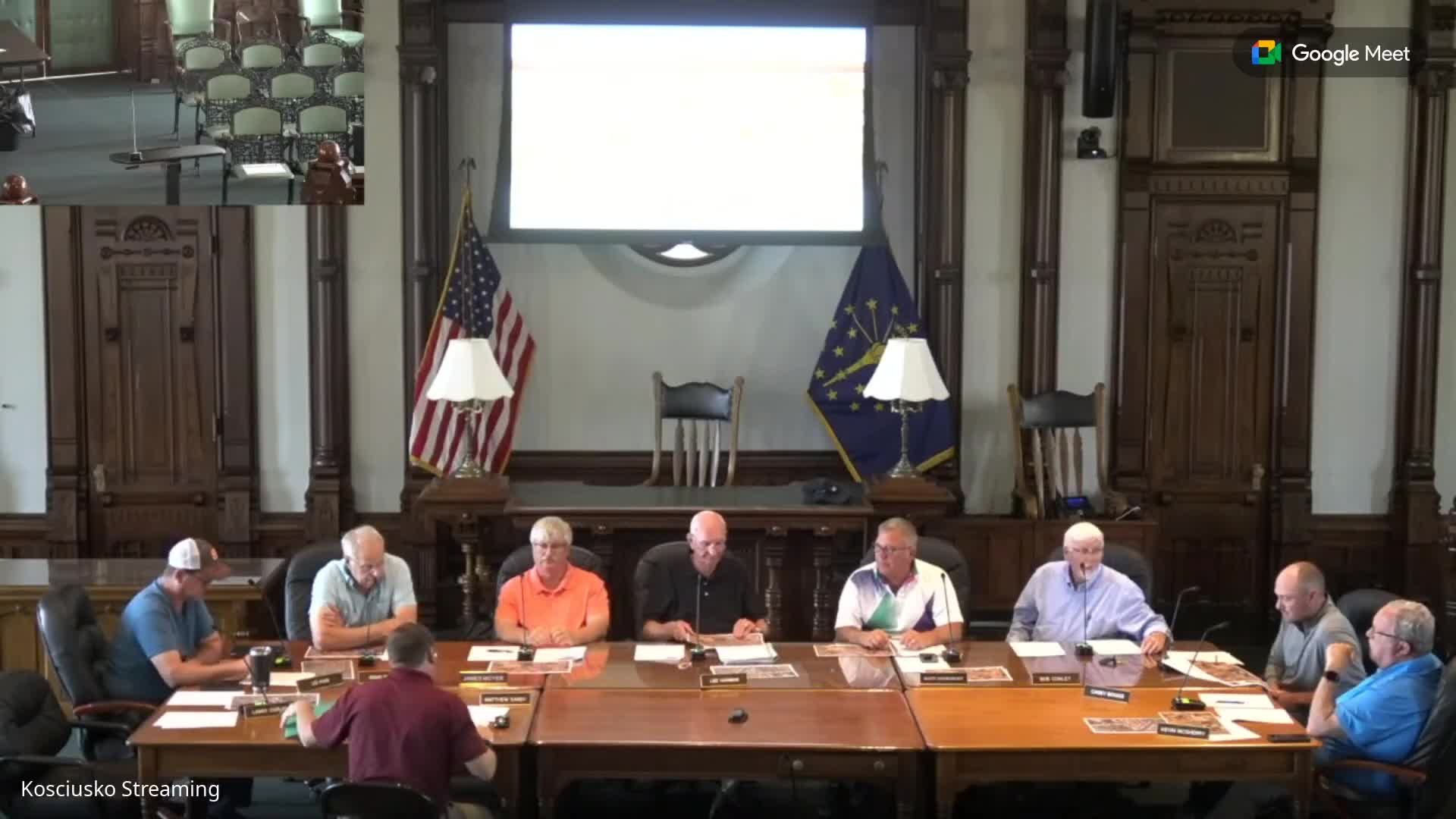 Planning commission backs vacation of platted street stub near Seacrest Lake, 7–1 recommendation