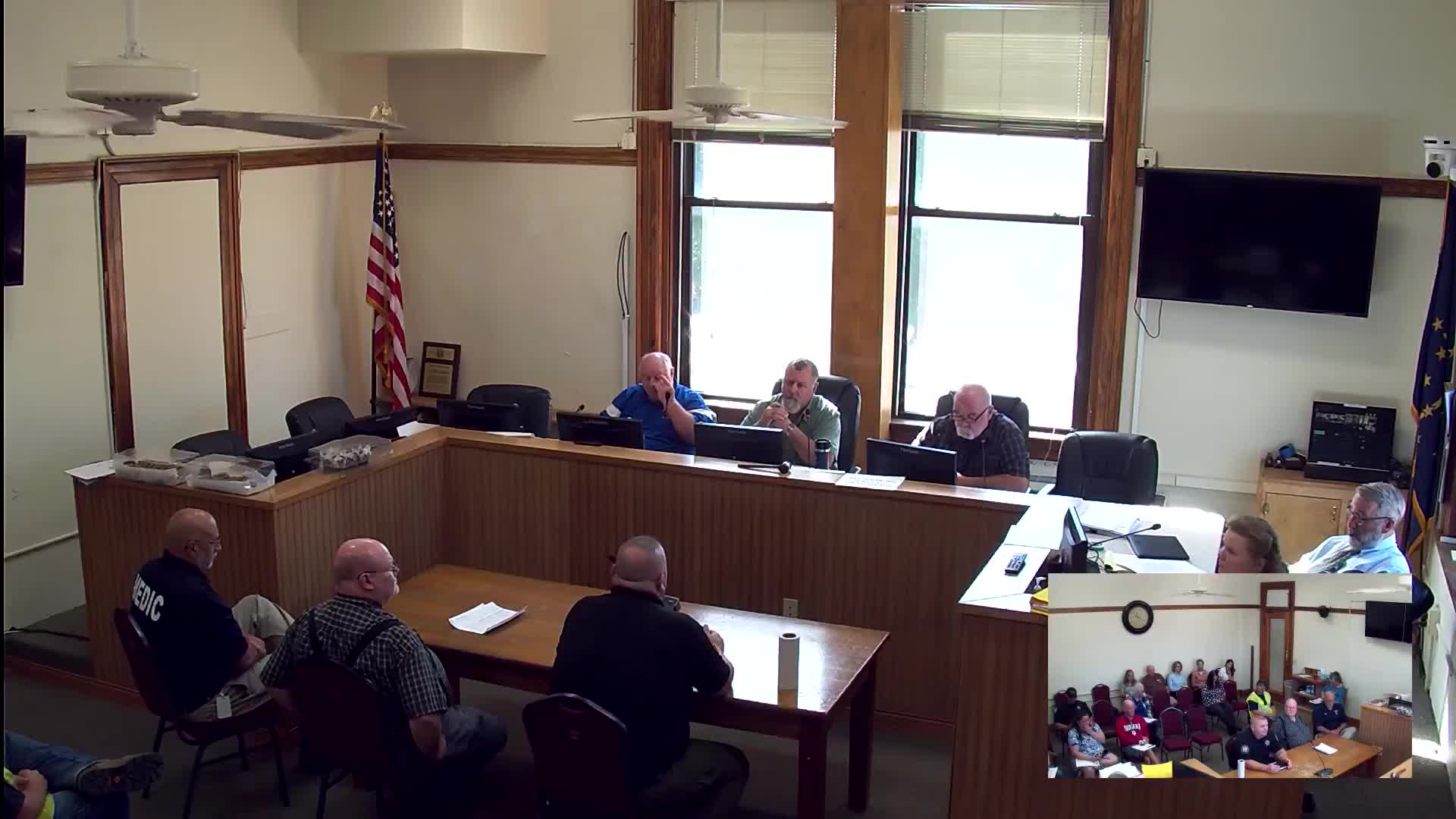 Board hires Deborah Simmons as 9-1-1 director; consultant to help stabilize dispatch center