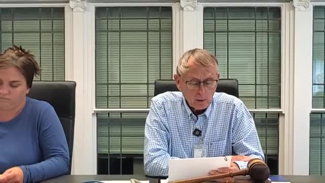 Dubois County council votes to include funding for proposed county administrator position; commissioners to decide