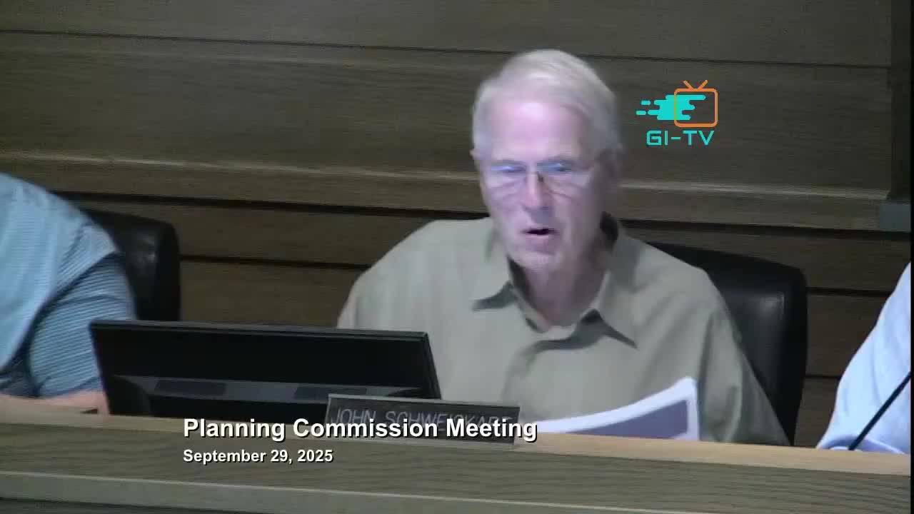 Commission opens discussion on draft chickens ordinance; staff to refine language with subcommittee