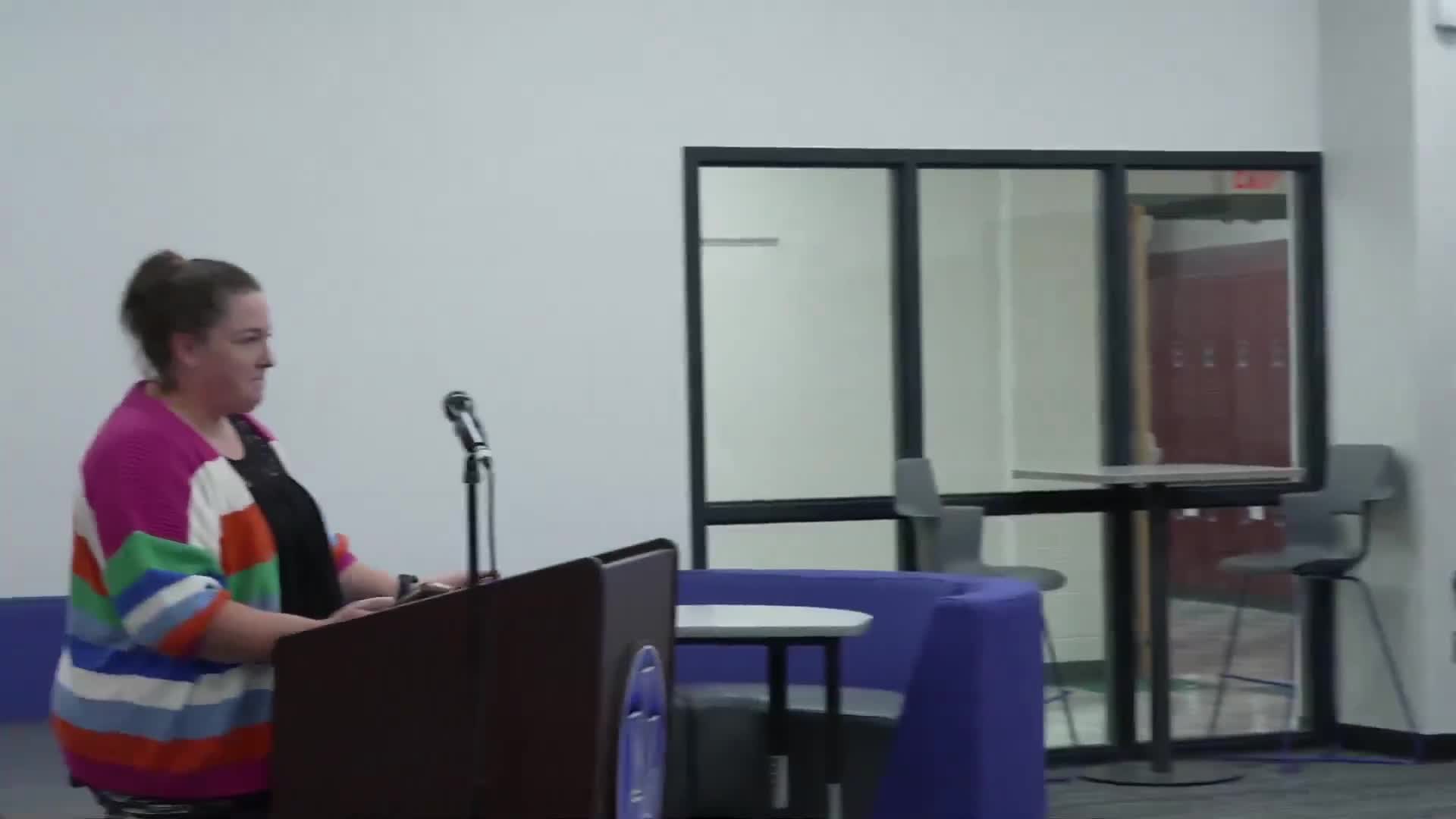 Parent tells Leavenworth board bullying and inconsistent policies pushed families away
