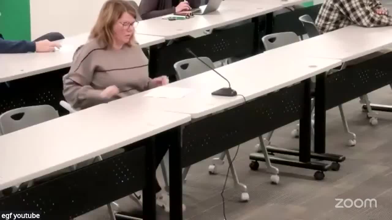 Treasurer reports small drop in cash position; special-education and device purchases driving expenditures