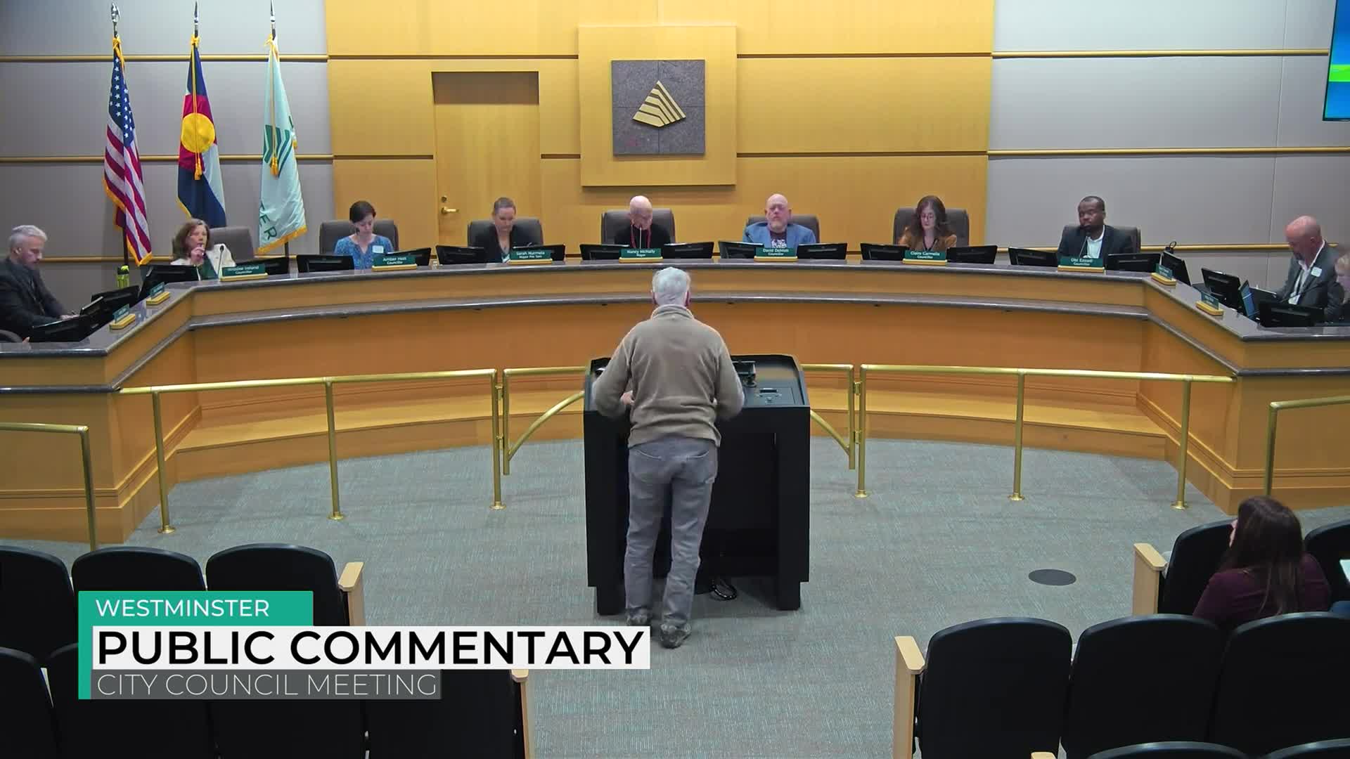Council approves code clarifying city manager authority to regulate city property; critics warn it could criminalize homelessness without shelter capacity