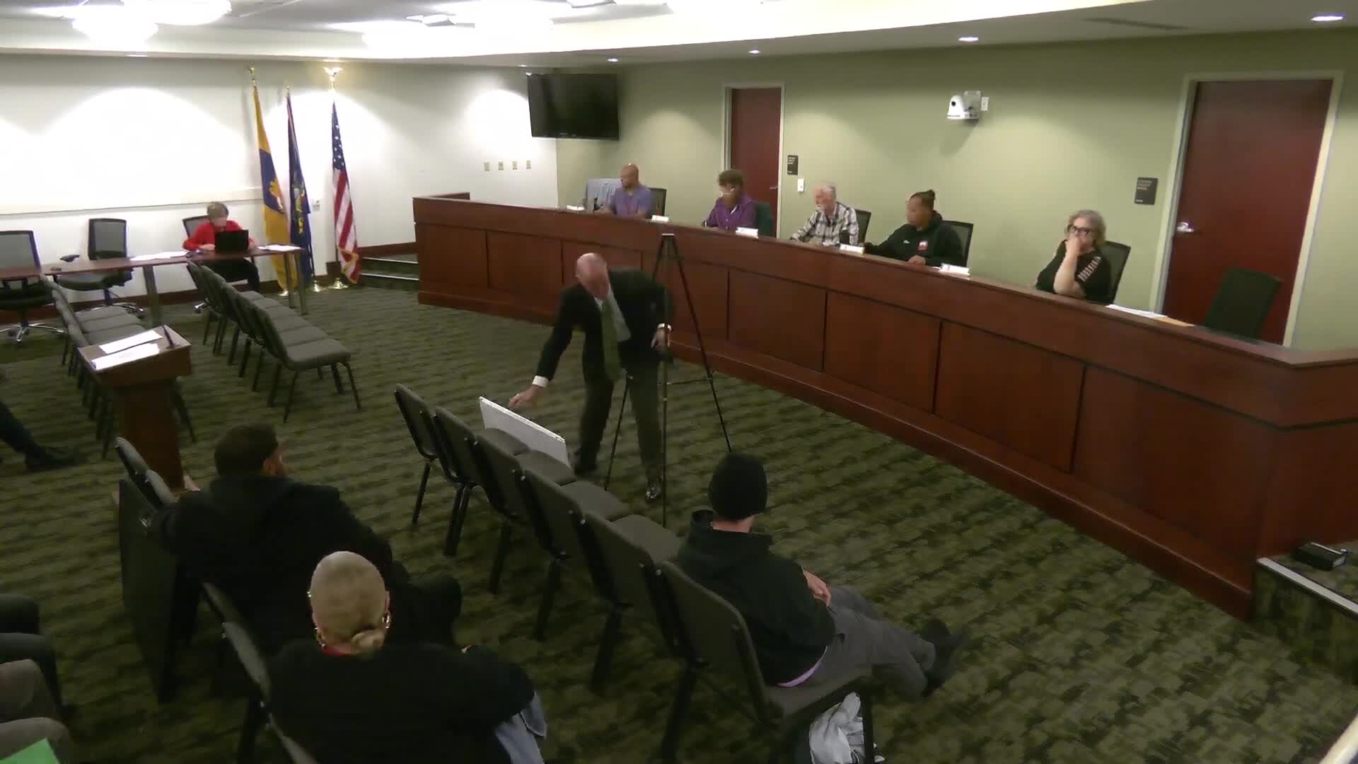 Planning commission declines to recommend vape and smoke‑shop zoning amendment as written, cites enforcement and impacts