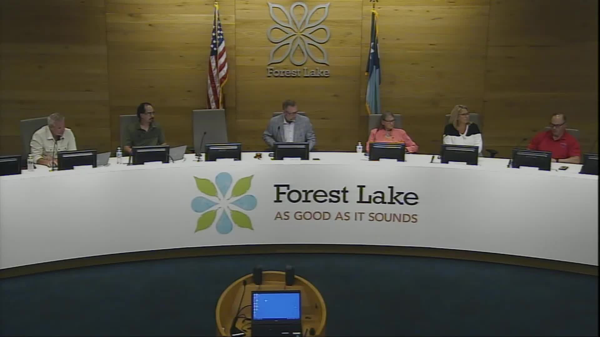 Forest Lake EDA weighs RFP for Headwaters 123, pauses major work‑plan changes until council strategic session