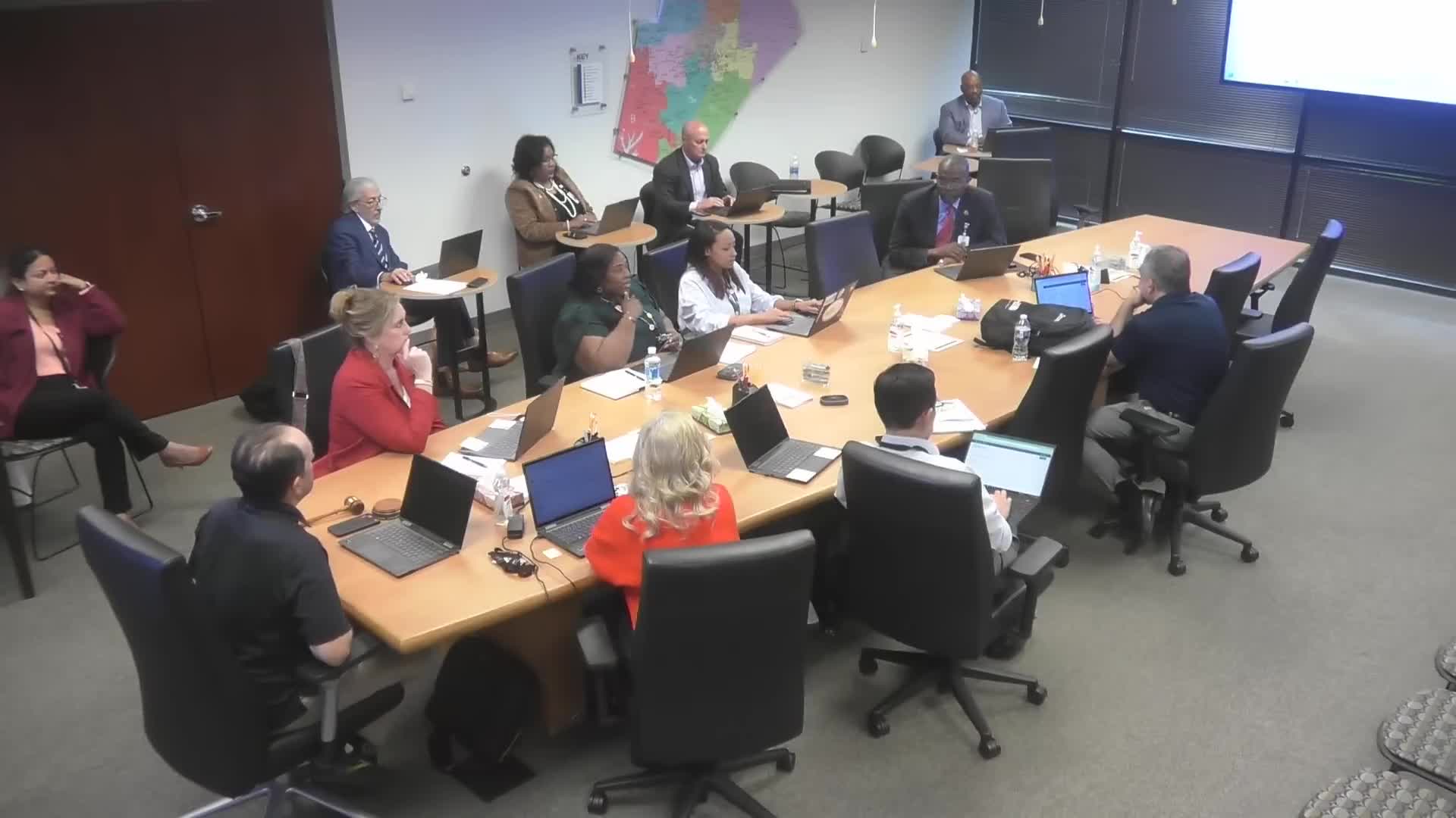 Board members press for wider public engagement, multiple options on Ligon project after alumni concerns