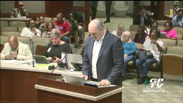 Council approves thoroughfare amendment and special‑use permit for internet‑sales electric vehicle dealership