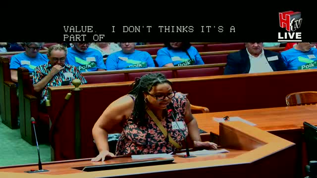 Former chief urges that Edward A. Thomas' name move with HPD to new headquarters; council expresses support