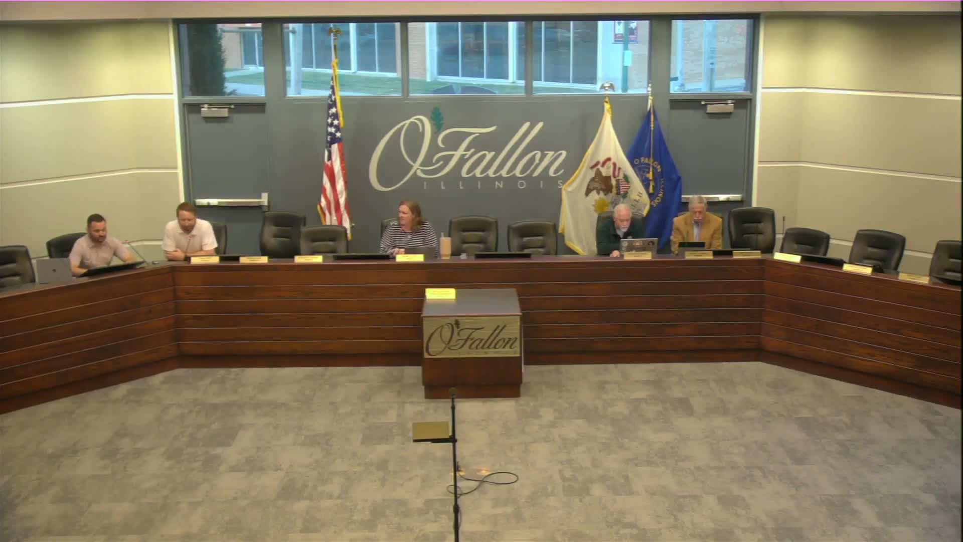 Staff proposes planned-use requirement for tobacco and vape shops; existing retailers to be grandfathered