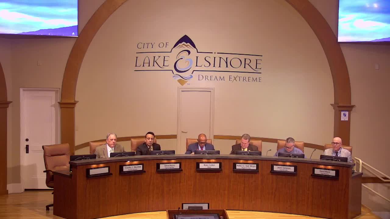 Council recognizes Helen Putnam award, hears police quarterlies; consent calendars approved 4-0