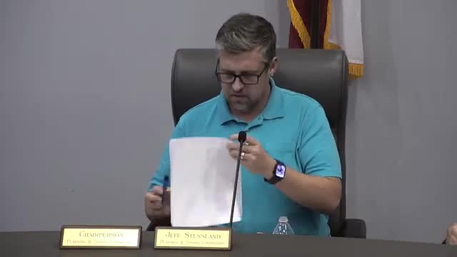 Planning and Zoning Commission recommends denial of specific use permit for Parson Street site after traffic and access concerns
