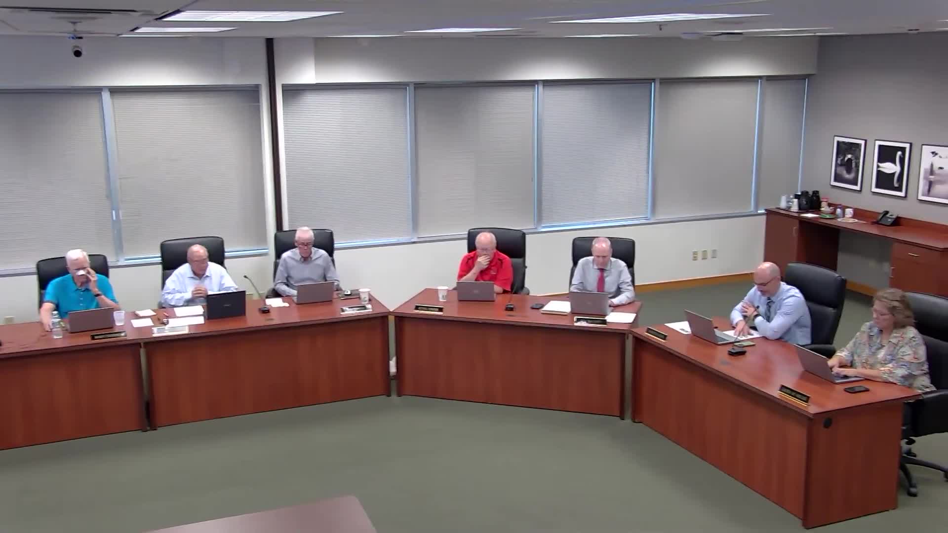 South Madison staff outlines district assessment system, explains state and classroom tests