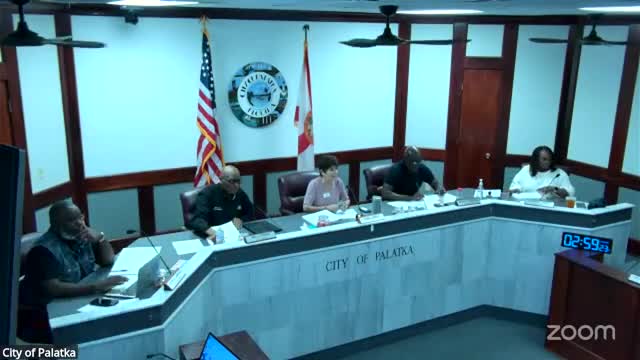 Palatka resident alleges unfair handling of Blue Crab Festival applications; city staff says process followed special-event rules