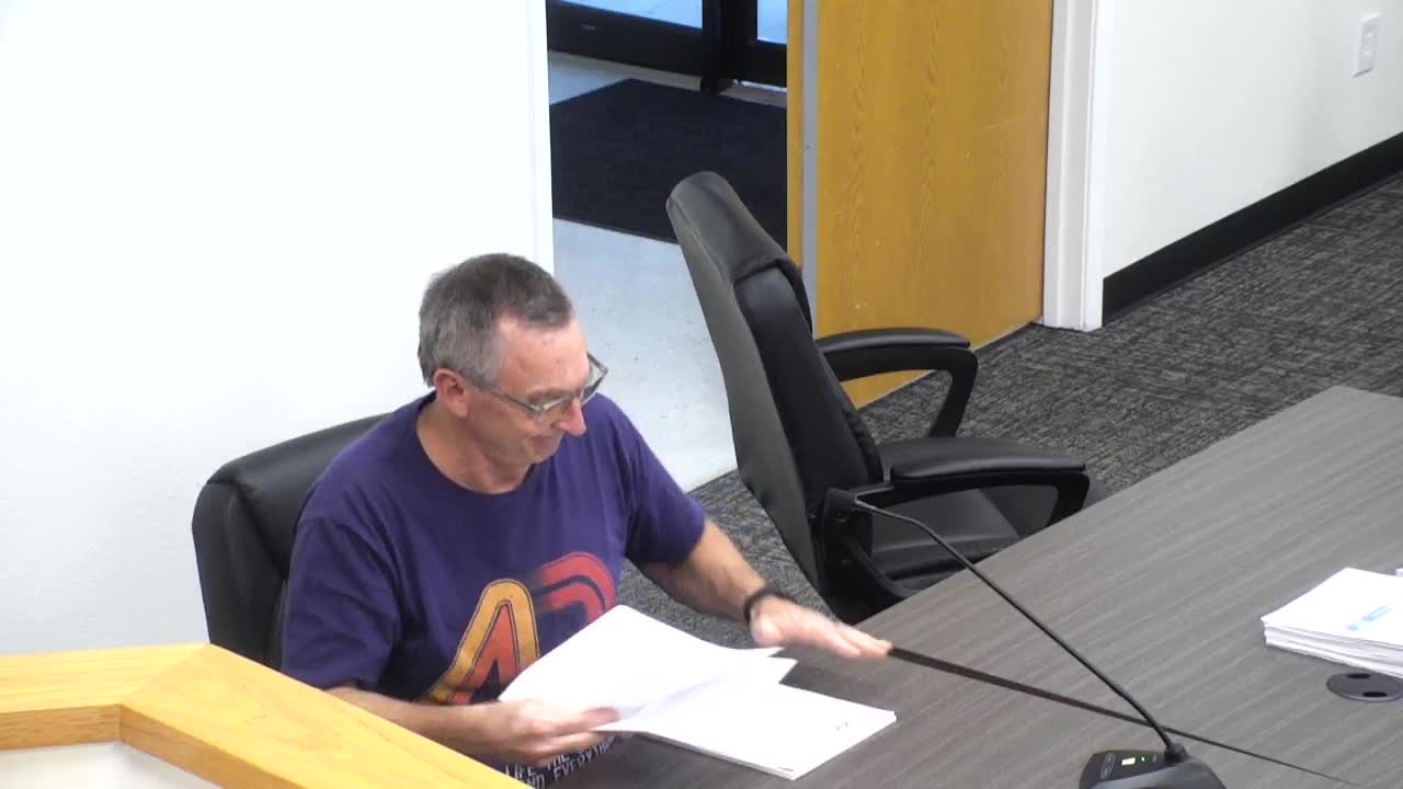Charter Review Committee unanimously approves Oct. 1 minutes