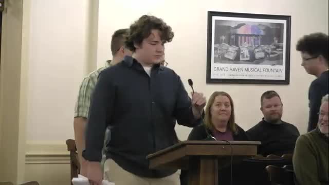 Grand Haven high schoolers present sustainability plan to boost MI Green score