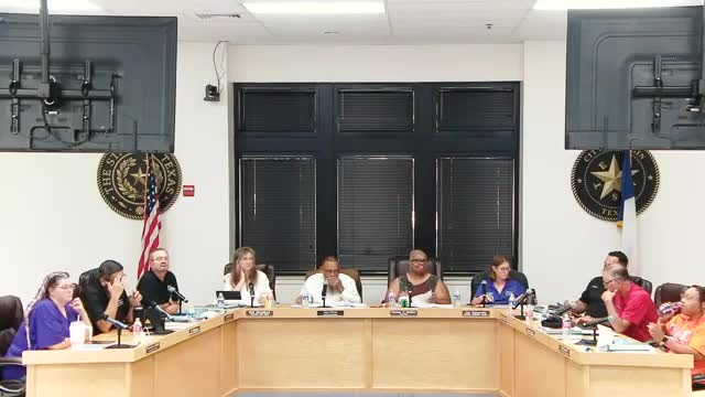 Elgin council approves extension of Waste Management hauling contract amid discussion of rates and recycling options