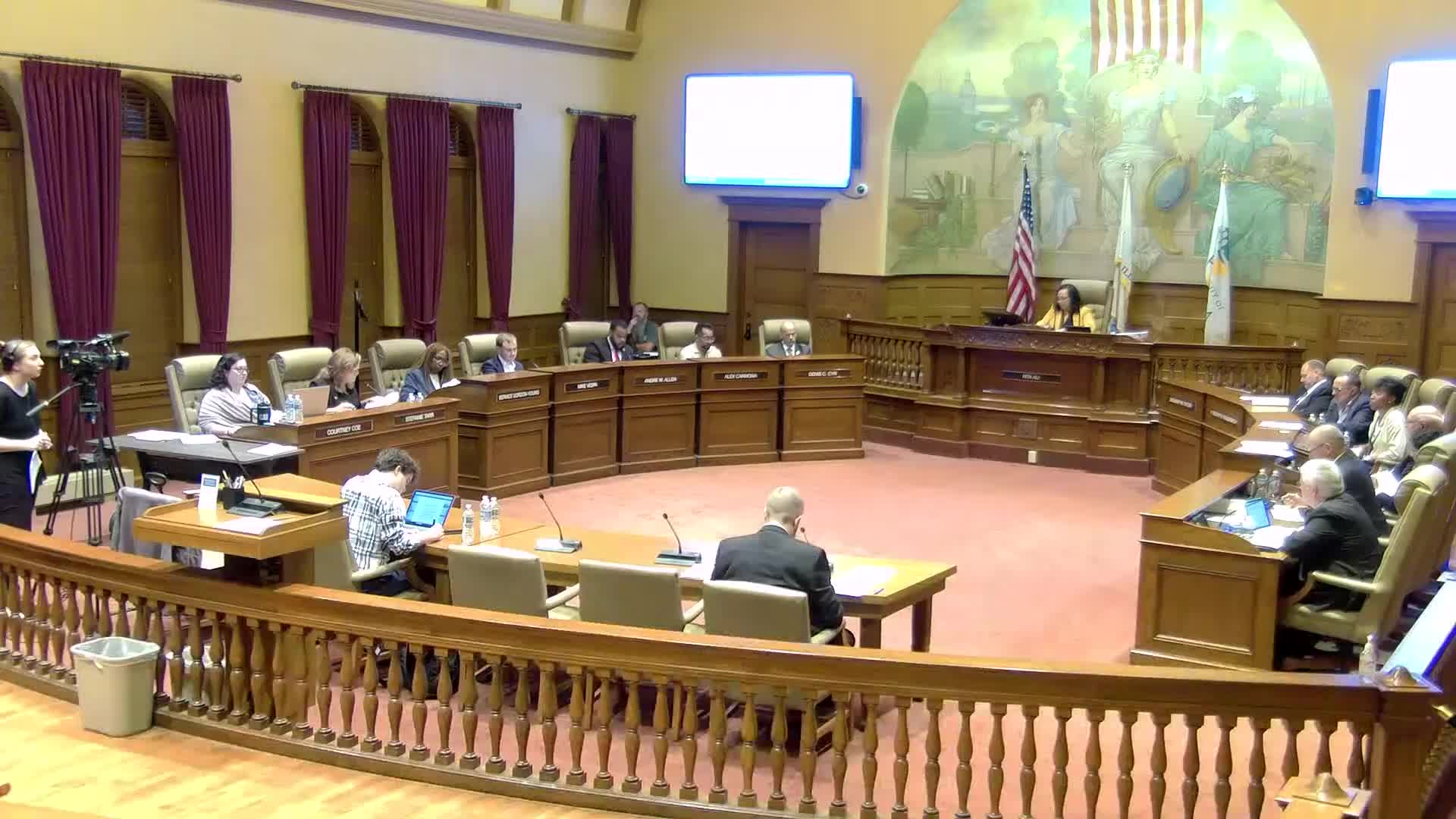 Peoria council adopts nuisance-gathering ordinance after downtown shooting; members debate First Amendment limits