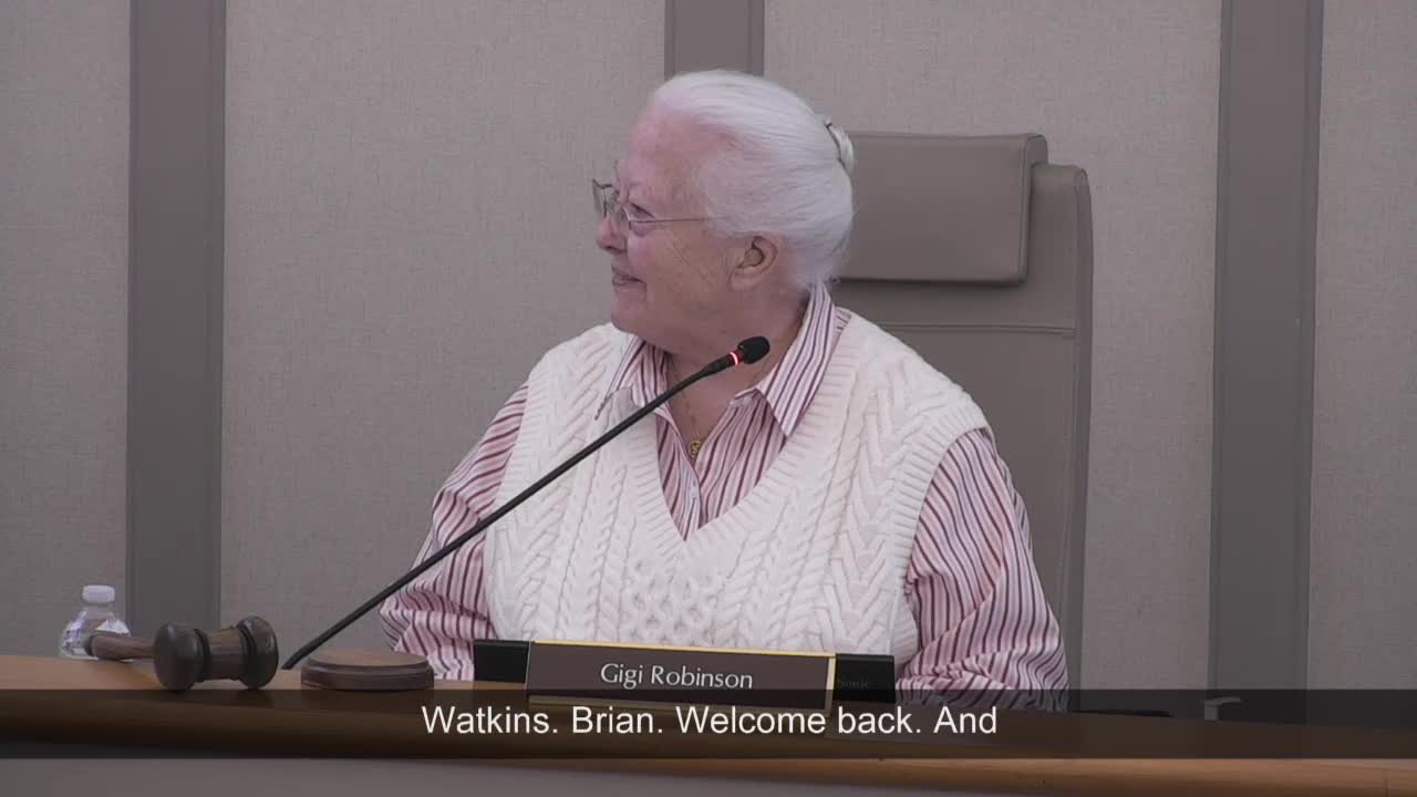 Leesburg planners revisit zoning rules for public utilities, direct staff to write stricter use standards